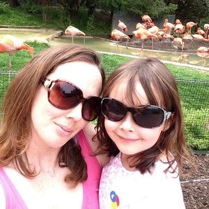 Meet your Posher, Farrah